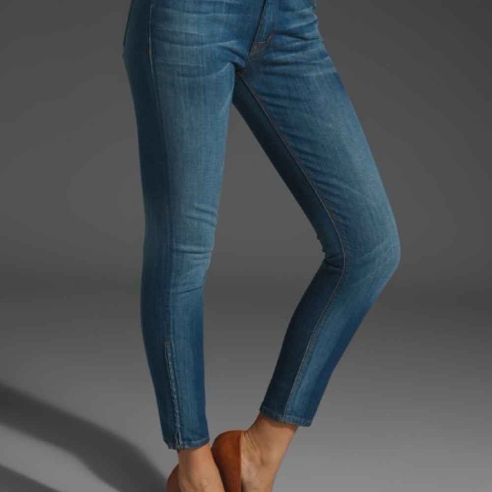 Hudson Nico Crop with ankle zipper size 26